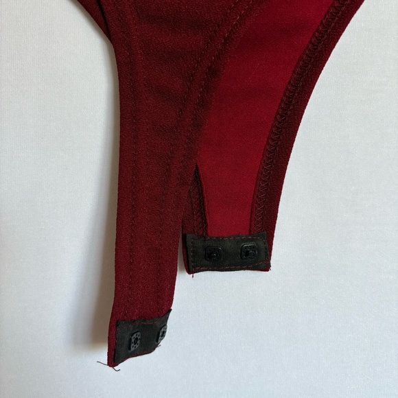 Red off the shoulder Boat neck Boohoo bodysuit | Size 4 | New without tags - Picture 4 of 7